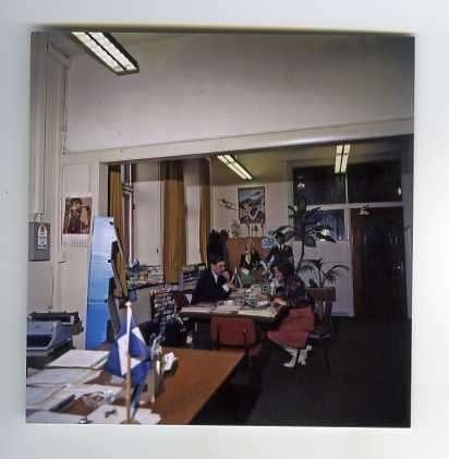 scheepvaart-foto-AMSTERDAM?-kantoor KNSM/TRANSAVIA, Ophalen of Verzenden, 1980 tot heden, Zo goed als nieuw, Gebouw