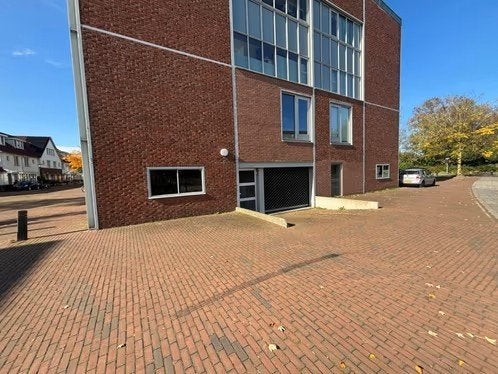 beveiligde Parkeerplaats te huur in garage Hengelo buigerij, Auto diversen
