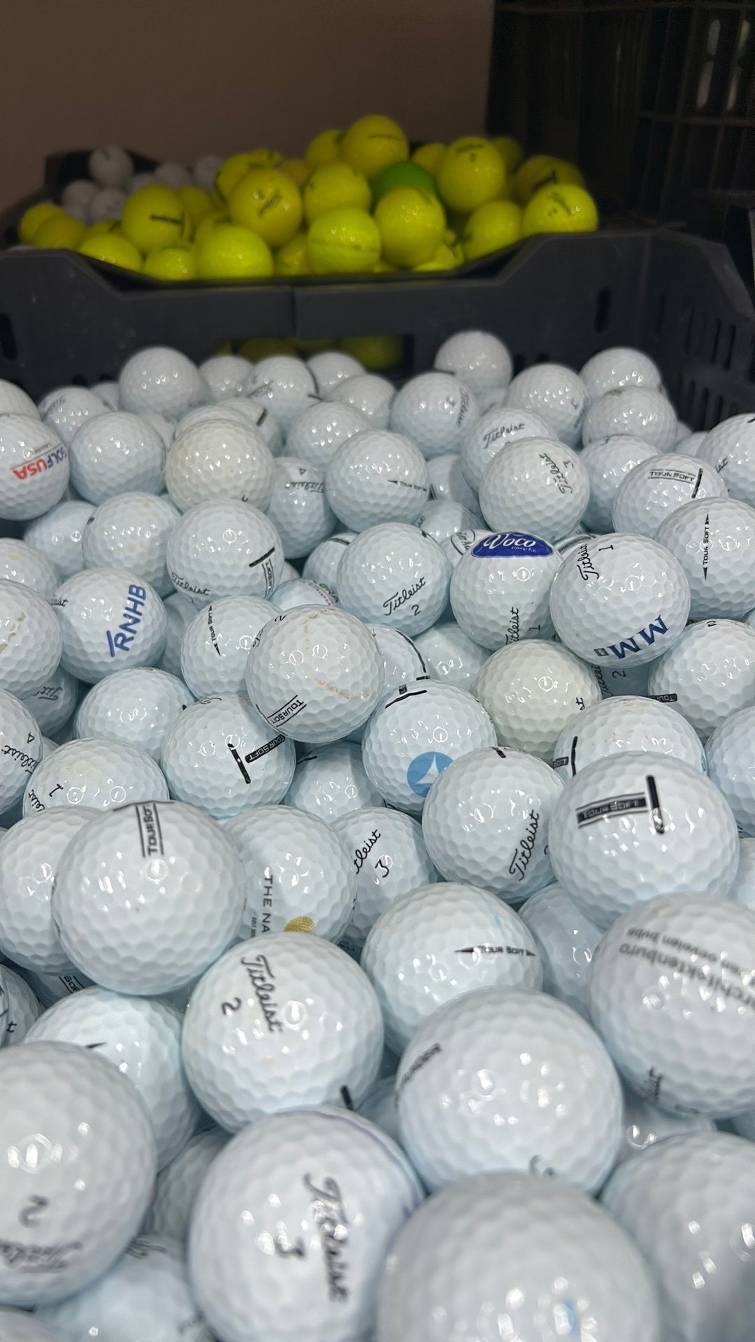 50 Stuks Titleist Tour Soft Golfballen AAAA, Ophalen of Verzenden, Zo goed als nieuw, Bal(len)