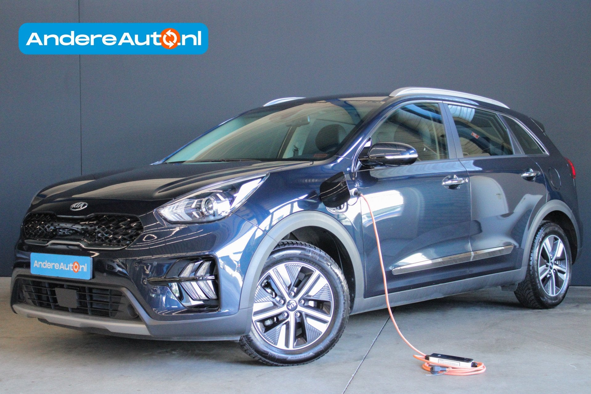 Kia Niro 1.6 GDi PHEV DynamicLine |nieuw onderhoud|stoelverw, Gebruikt, Zwart, Blauw, Leder en Stof