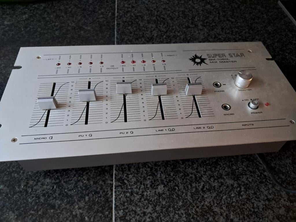 Vintage dj paneel superstar sm-1050l mix master jaren 80, Muziek en Instrumenten, Mengpanelen, Ophalen of Verzenden, Gebruikt