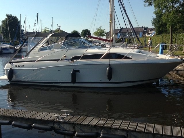 Bayliner 3255 Avanti Express sportcruiser, 10 m, Gebruikt, Binnenboordmotor, Kruiser