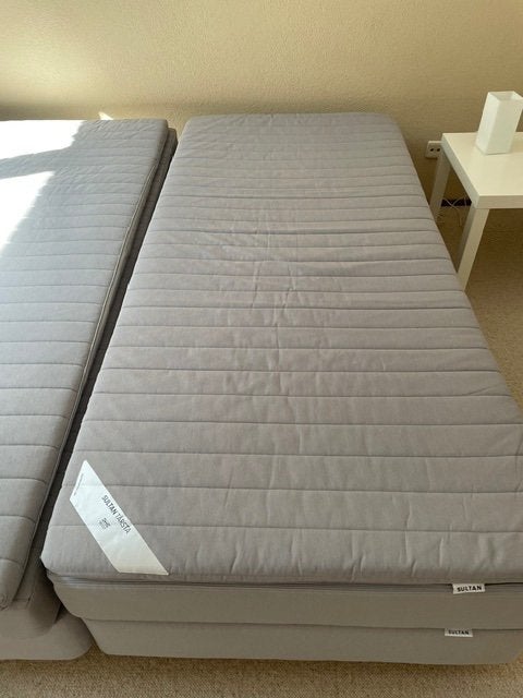 Twee éénpersoons bedden, Ophalen, Gebruikt, 90 cm, Eenpersoons