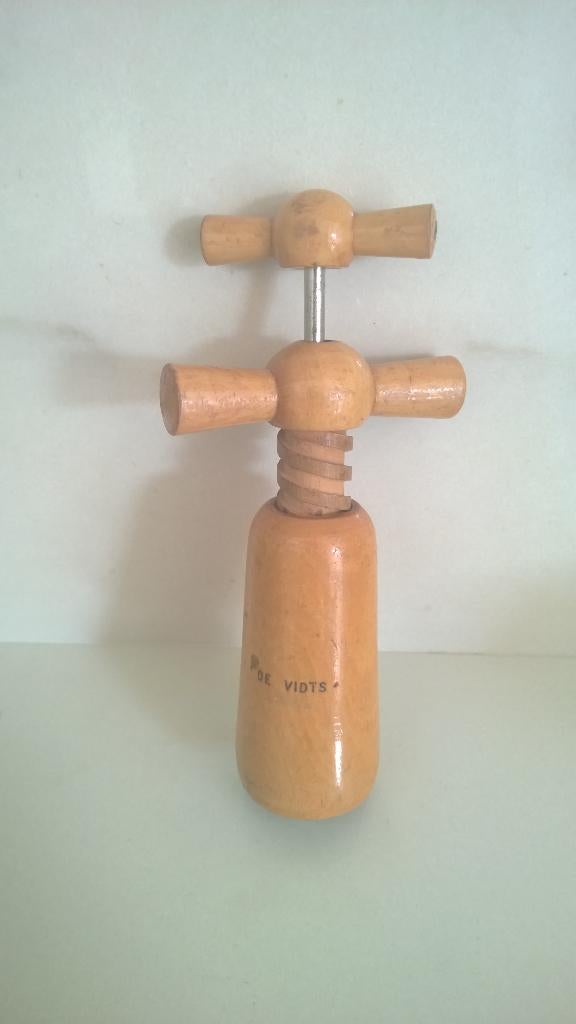 Vintage verniste  kurkentrekker, Ophalen of Verzenden