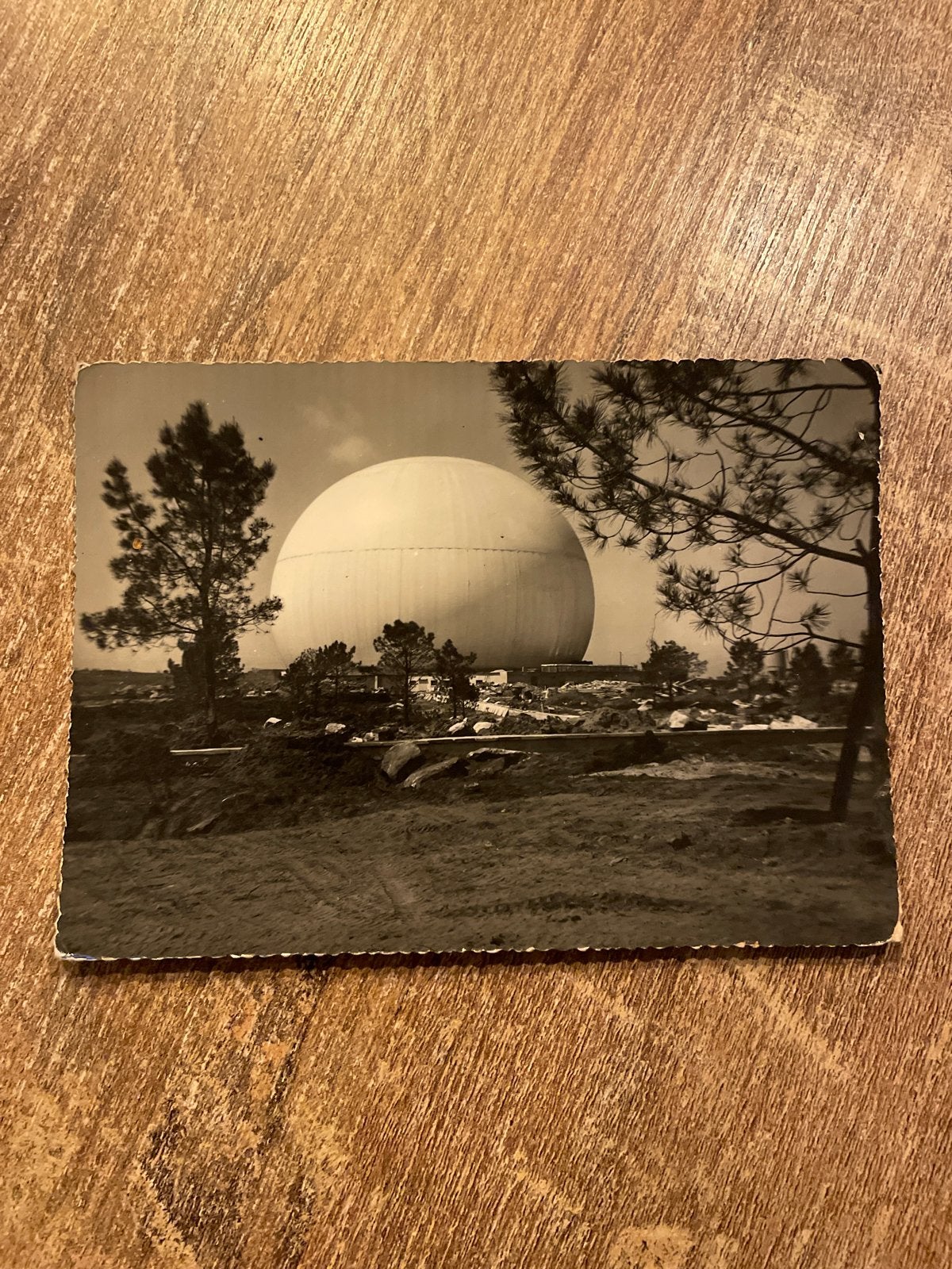 Vintage Ansichtkaart: Satellietstation Pleumeur-Bodou (1952), Ophalen of Verzenden, 1940 tot 1960, Gelopen, Frankrijk
