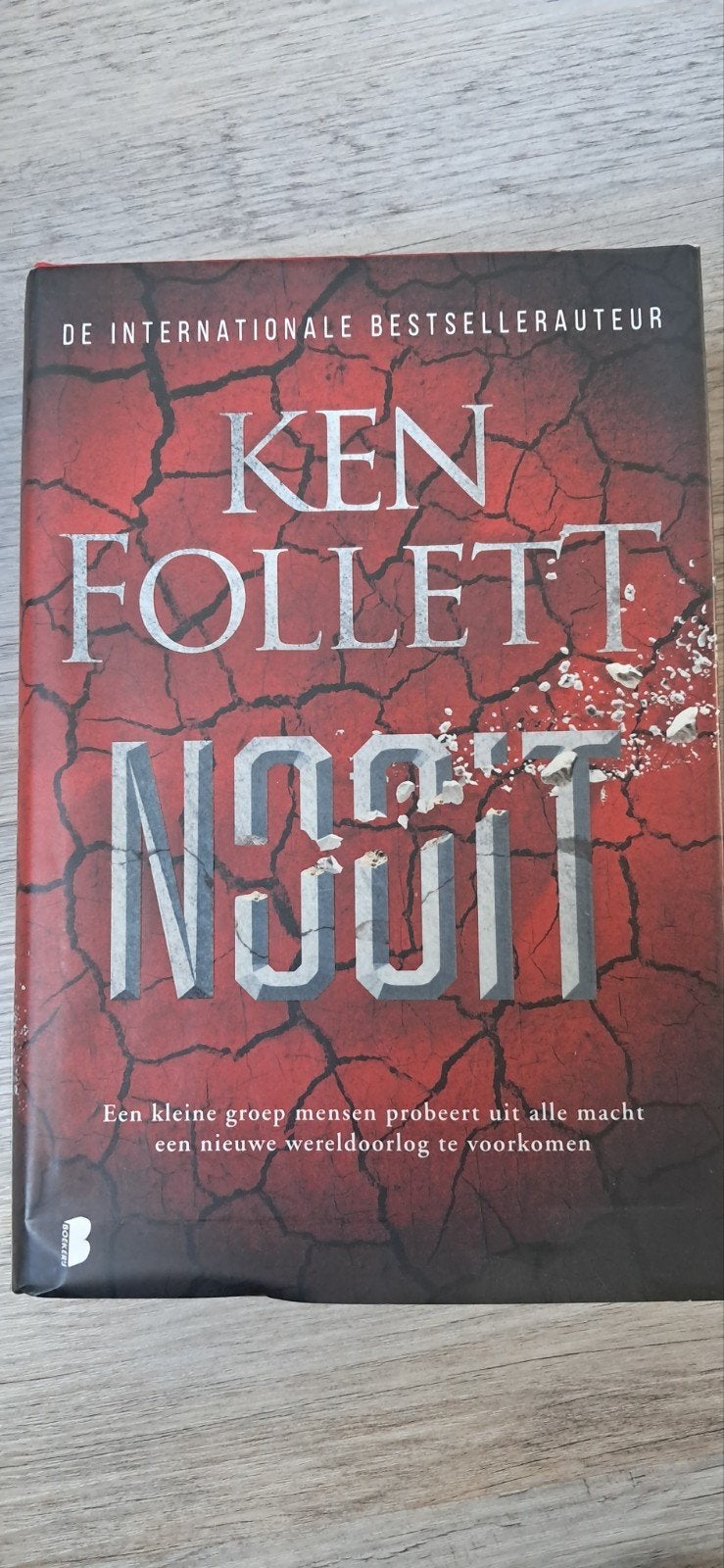 Ken Follett - Nooit, Boeken, Ophalen of Verzenden, Gelezen, Ken Follett, Nederland