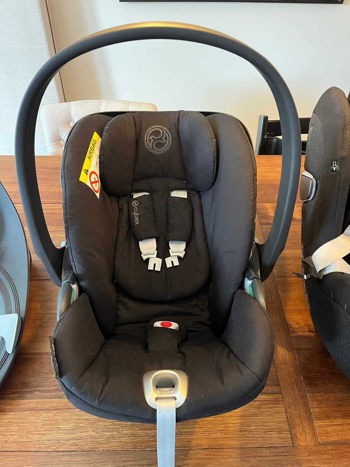 Autostoel Cybex Cloud Z2 met adapters en base z2 NIEUWSTAAT, Autogordel of Isofix, Verstelbare rugleuning, Zo goed als nieuw, 0 t/m 13 kg