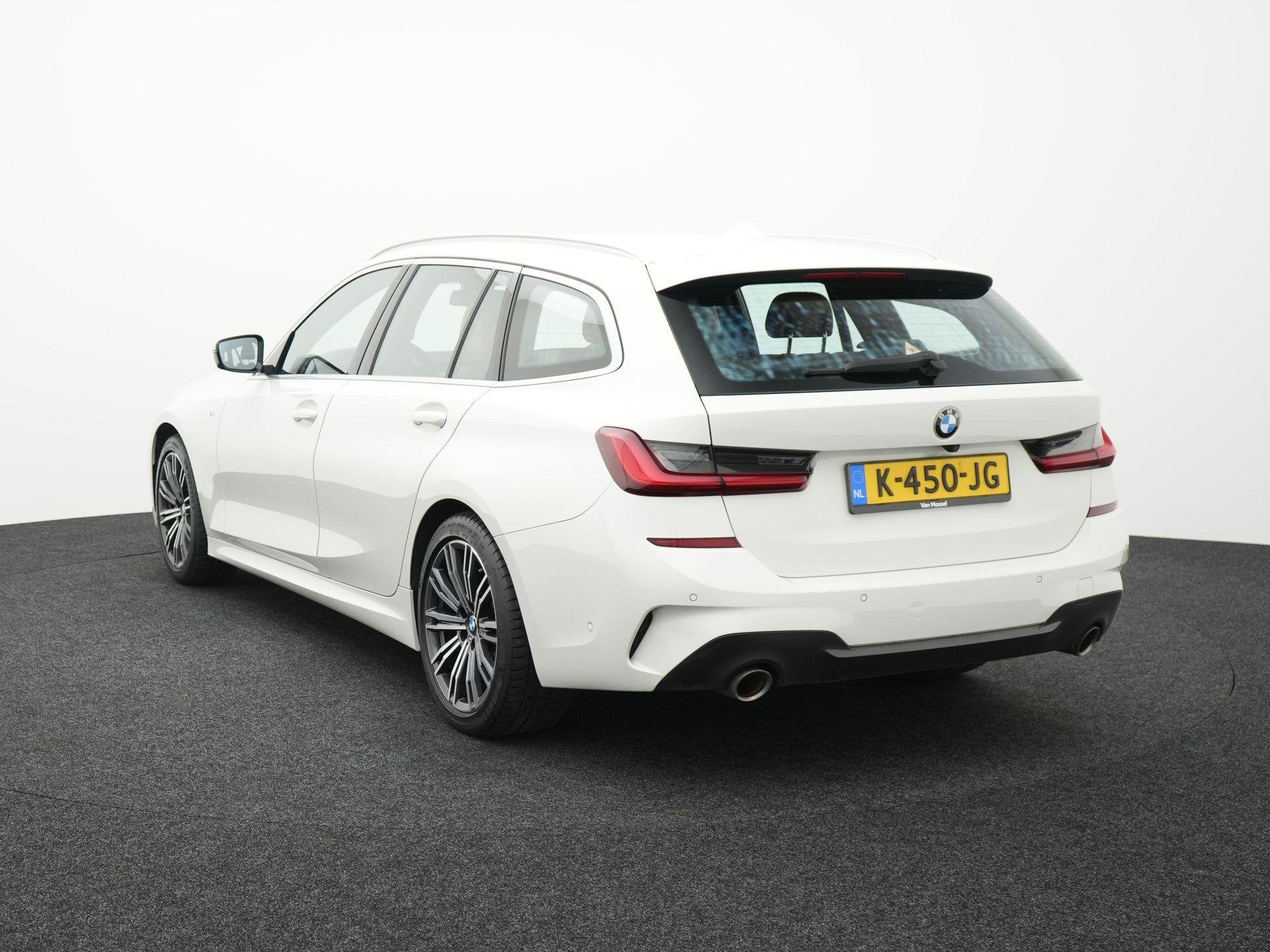 BMW 3-serie Touring 318i High Executive Edition | M-Sport Pa, Automaat, Achterwielaandrijving, Gebruikt, Wit