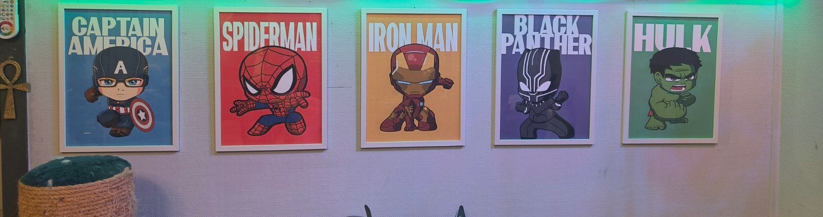 Set van 5 Marvel Superhelden Prints (Ingelijst), Minder dan 50 cm, Gebruikt, Ophalen of Verzenden, Print