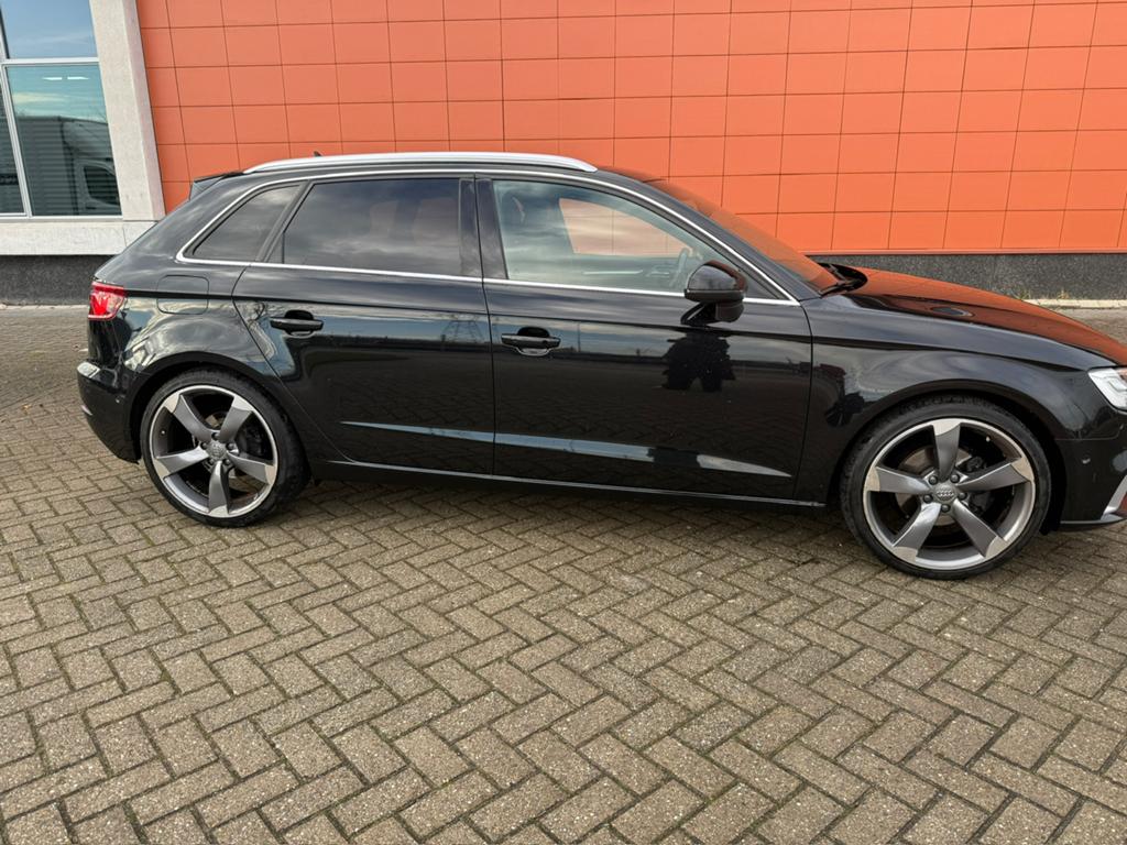 AudiA3 1.5 Tfsi 150pk CoD Ultra S-tronic*Keyless,Nieuw APK*, Auto's, 1498 cc, 4 cilinders, Zwart, 650 kg