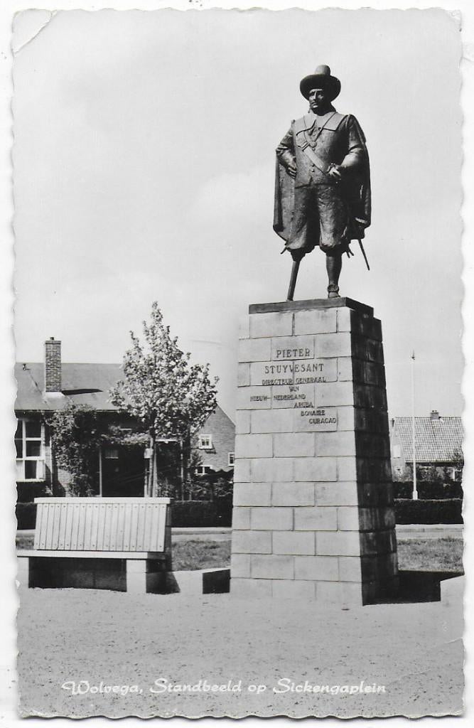 Wolvega Standbeeld Oude Gelopen Ansichtkaart ( B182), Ophalen of Verzenden, 1960 tot 1980, Gelopen