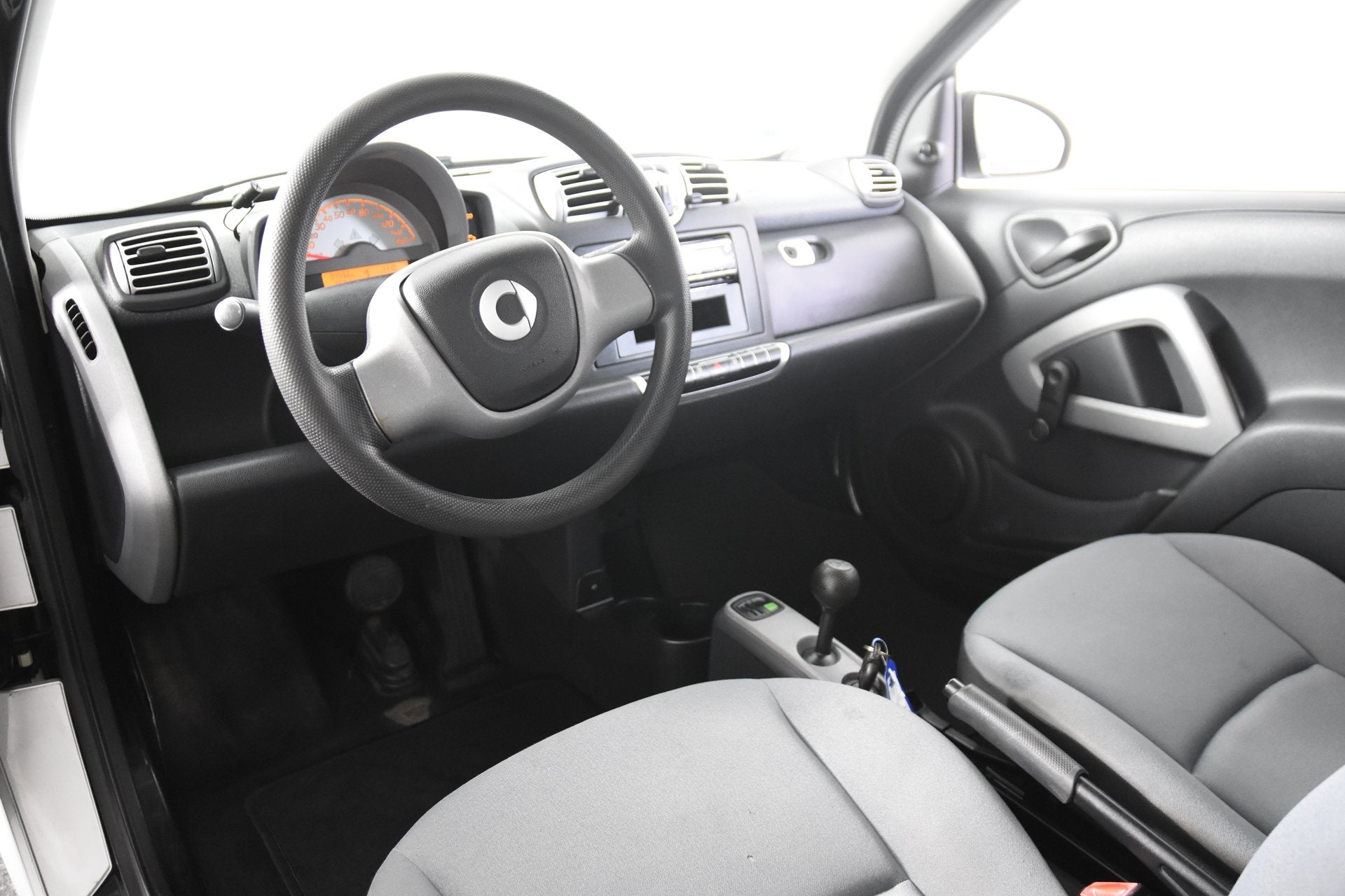 Smart Fortwo Coupé 1.0 mhd Pure *Airco*APK Nieuw*, Auto's, Automaat, Zwart, 18 €/maand, 23 km/l
