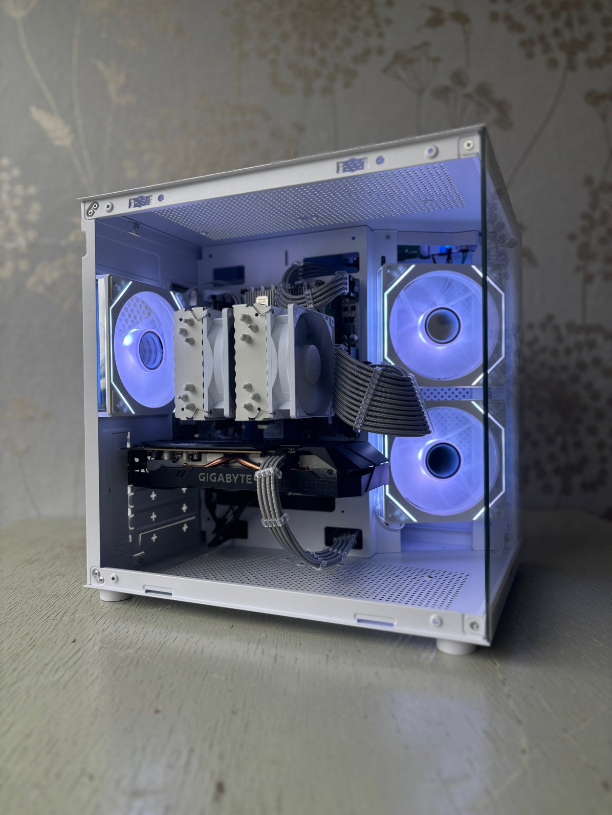 • Gaming Pc Rtx 2060 •, Ophalen, Zelf gebouwde pc, Intel, Zo goed als nieuw