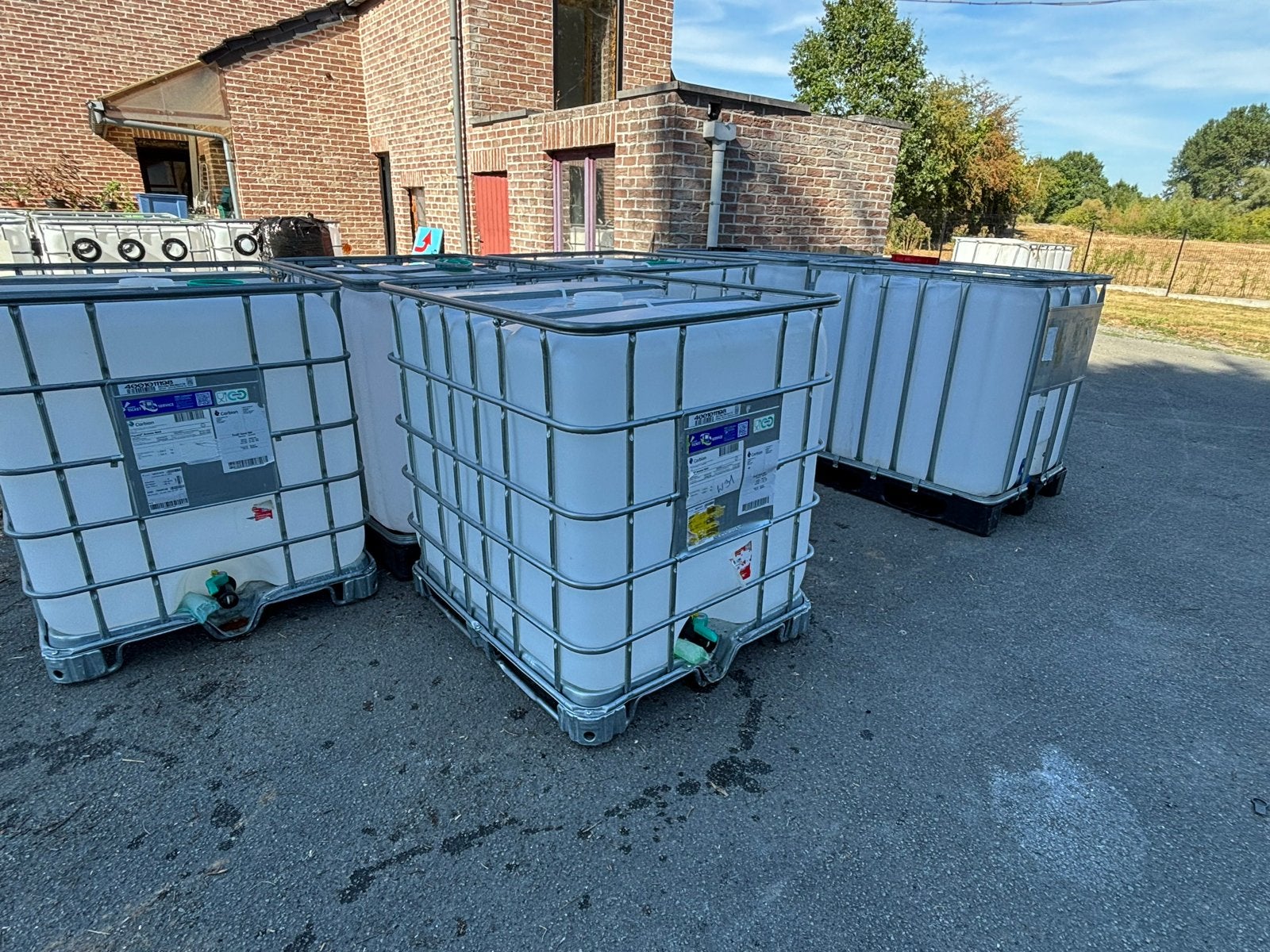IBC Vaten - 1000 Liter Tanks voor Opslag, Gebruikt, 100 cm of meer, 60 cm of meer, Bak of Kist