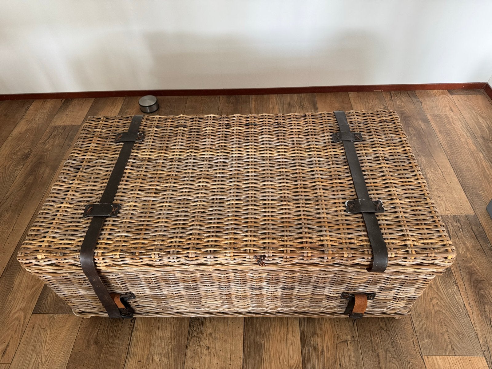 Grote rieten kist met leren banden 120x60x50, Ophalen, Overige materialen, Gebruikt, 100 tot 150 cm