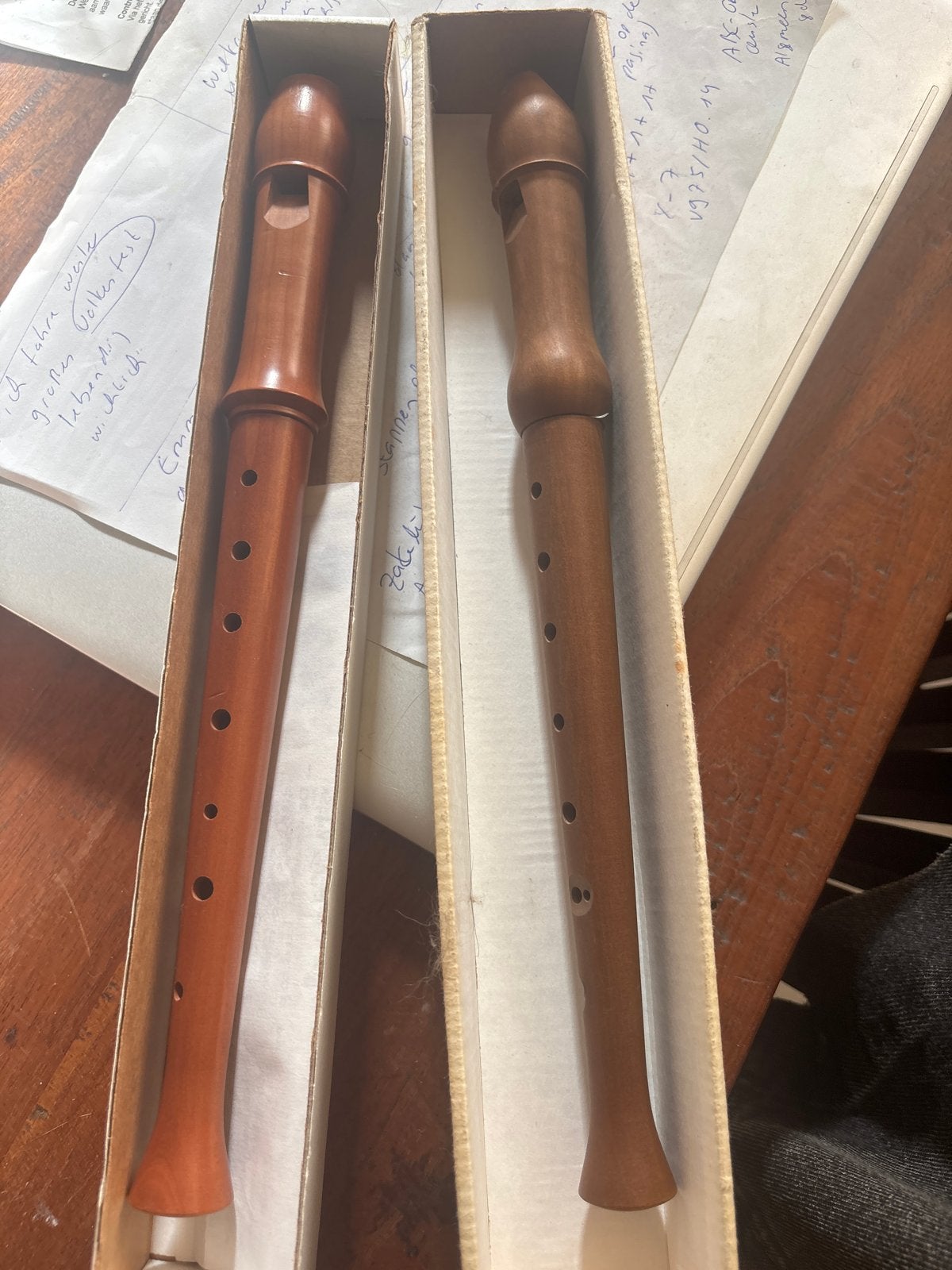 Twee houten blokfluiten in originele verpakking, Ophalen of Verzenden, Gebruikt, Overige typen, Met koffer, hoes of etui