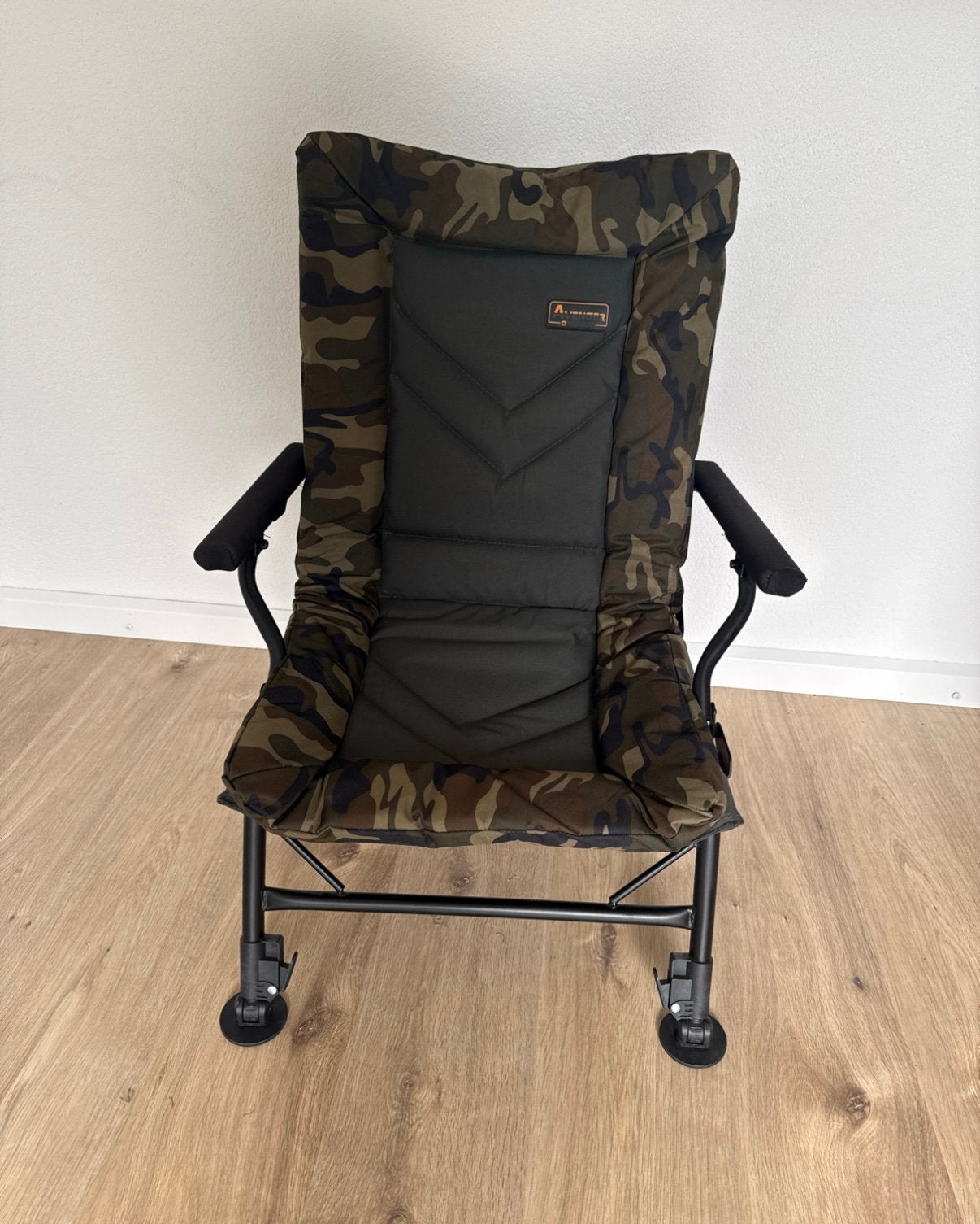 Avenger prologic/ Comfortabele camouflage camping/ visstoel, Ophalen, Zo goed als nieuw