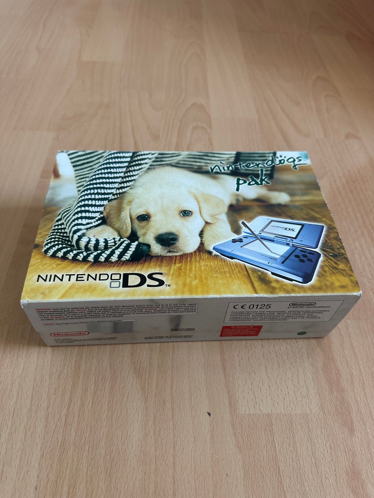 Nintendo DS 2004  de eerste (Phat) Nintendogs pak, Puzzel en Educatief, 1 speler, Ophalen of Verzenden, Zo goed als nieuw