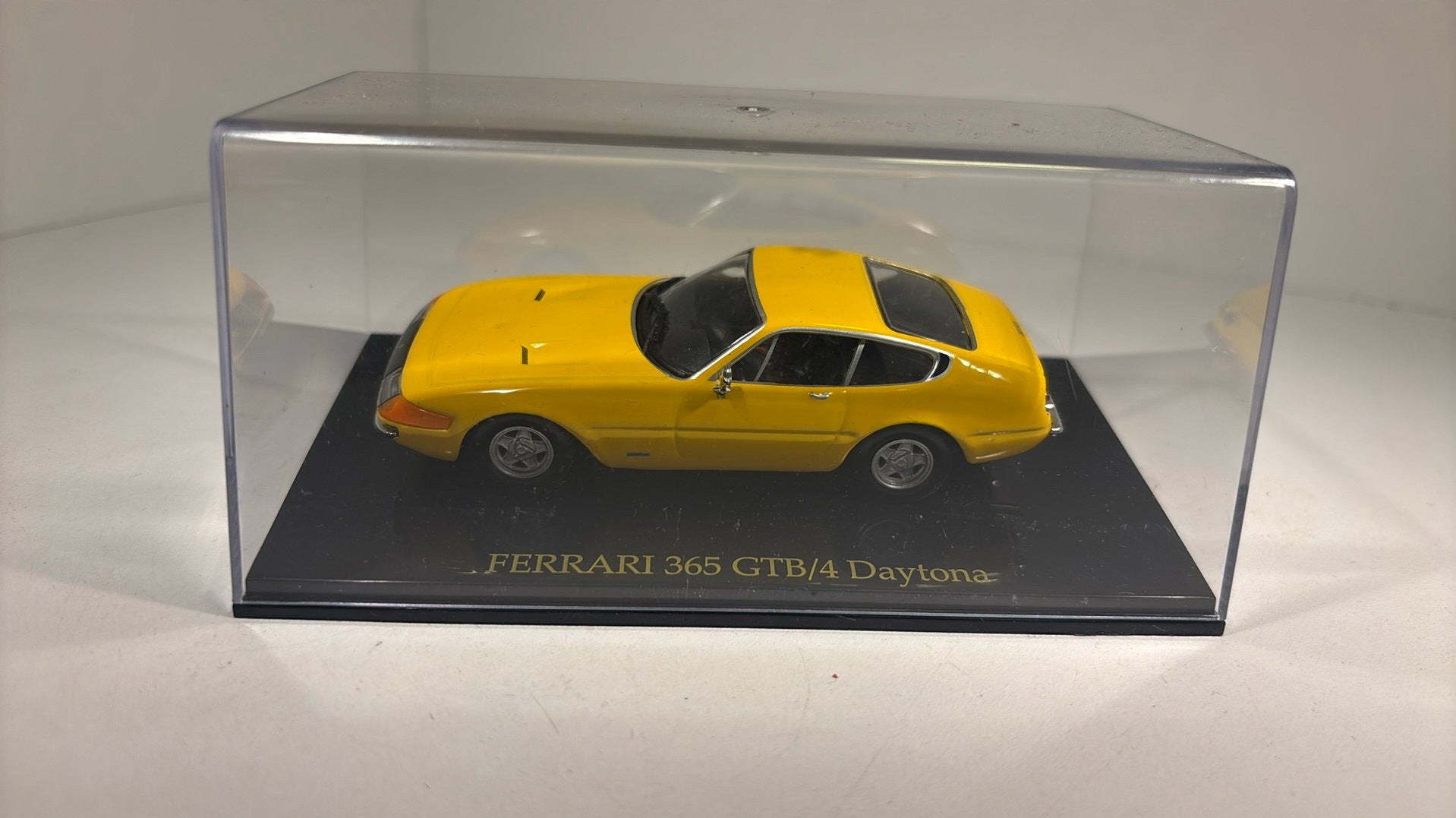 Ferrari 365 gtb/4 daytona atlas 1.43, Overige merken, Auto, Ophalen of Verzenden, A