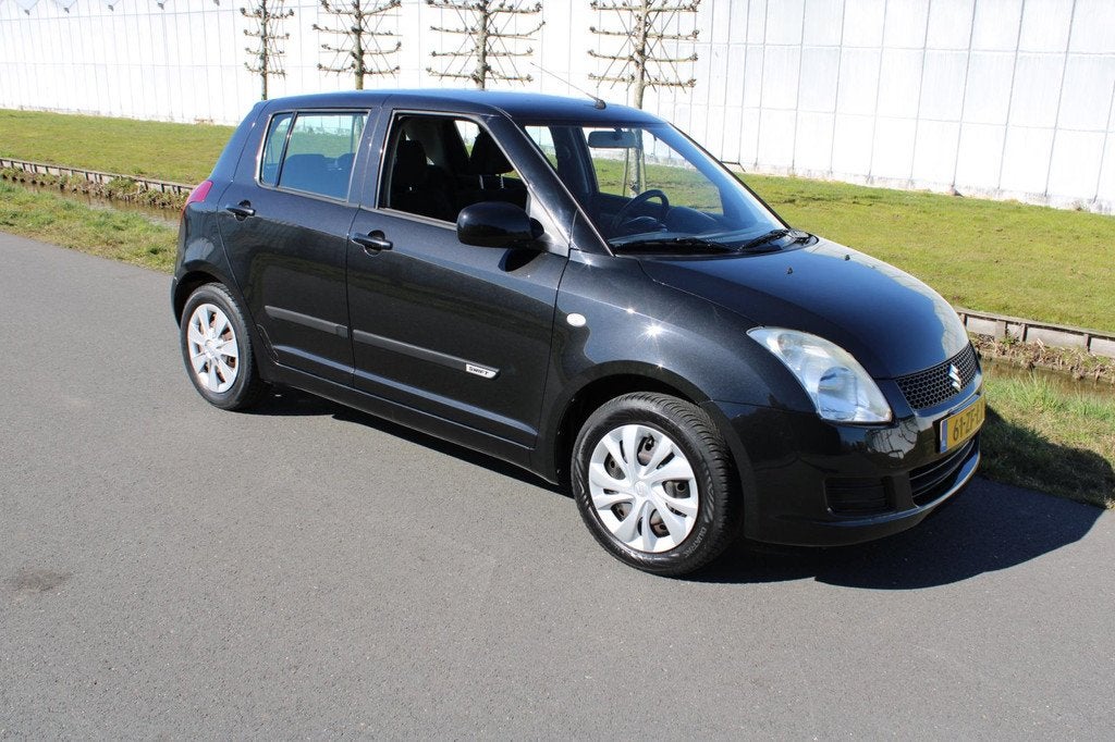 Suzuki Swift 1.3 Cool met Airco met Nieuwe Koppeling, Auto's, Suzuki, Voorwielaandrijving, Elektrische ramen, 400 kg, Origineel Nederlands