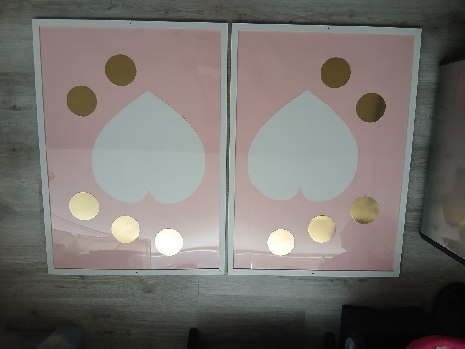 2x Fotolijst wit met roze/gouden print, 50x70 cm, Ophalen, Hangend, Gebruikt, Fotolijst