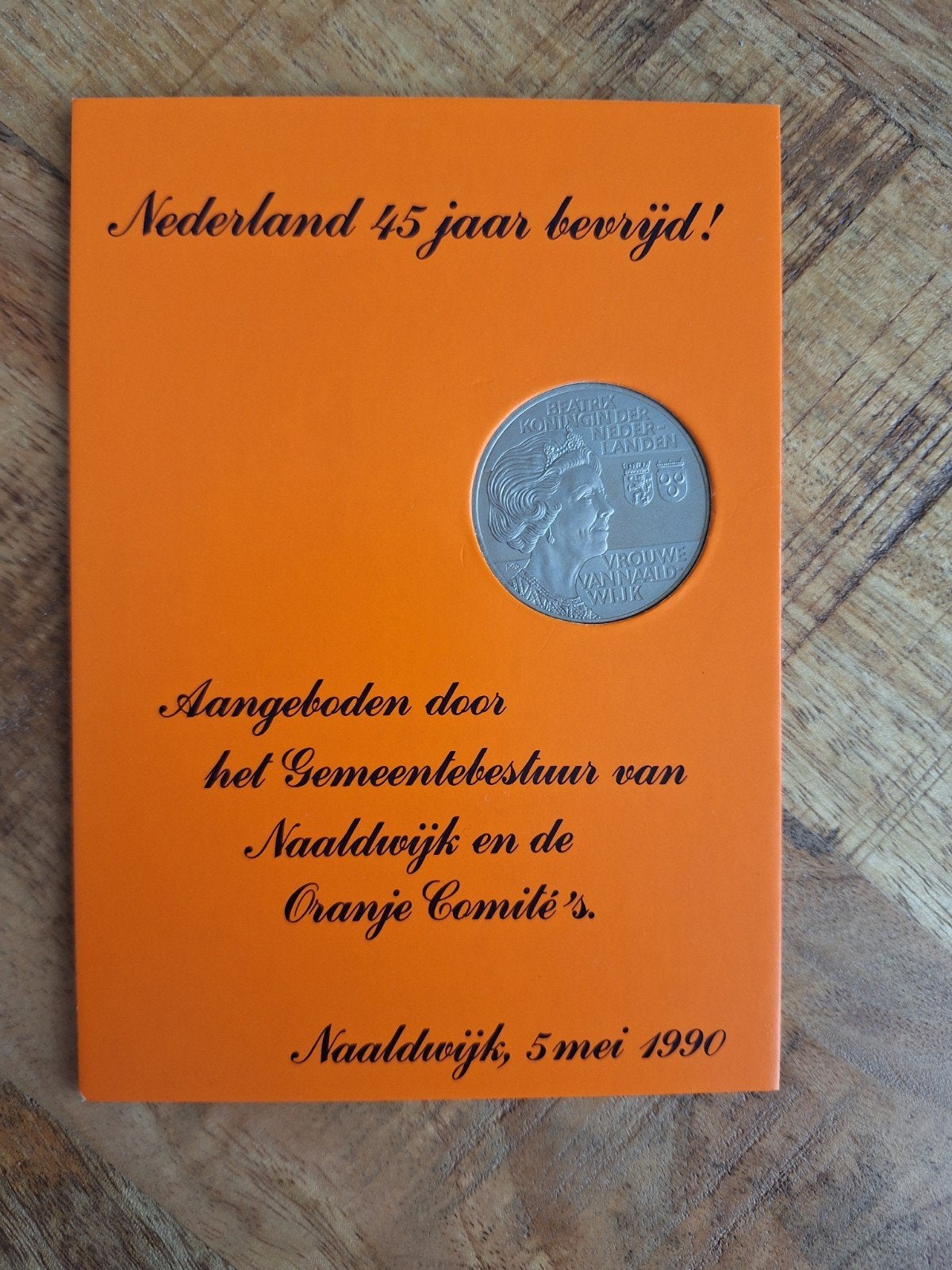 Herdenkingsmunt Beatrix 45 jaar bevrijd Naaldwijk 1990, Ophalen of Verzenden, Koningin Beatrix, Overige waardes, Losse munt