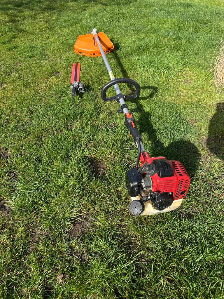 Nette Bosmaaier goedwerkend, Tuin en Terras, Bosmaaiers, Ophalen of Verzenden, Zo goed als nieuw, Benzine