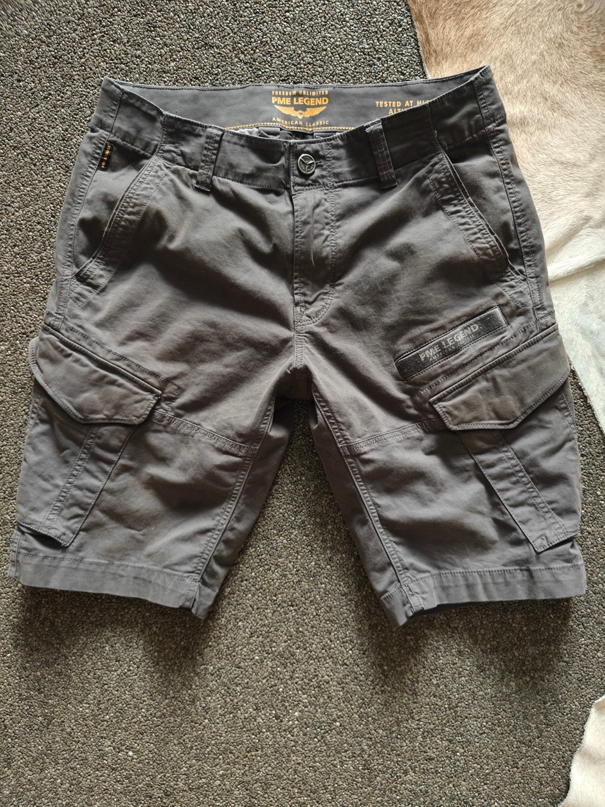 Zeer nette PME Legend Nordrop korte broek mt 31, Kleding | Heren, Broeken en Pantalons, Zo goed als nieuw, Grijs, Pme Legend, Verzenden