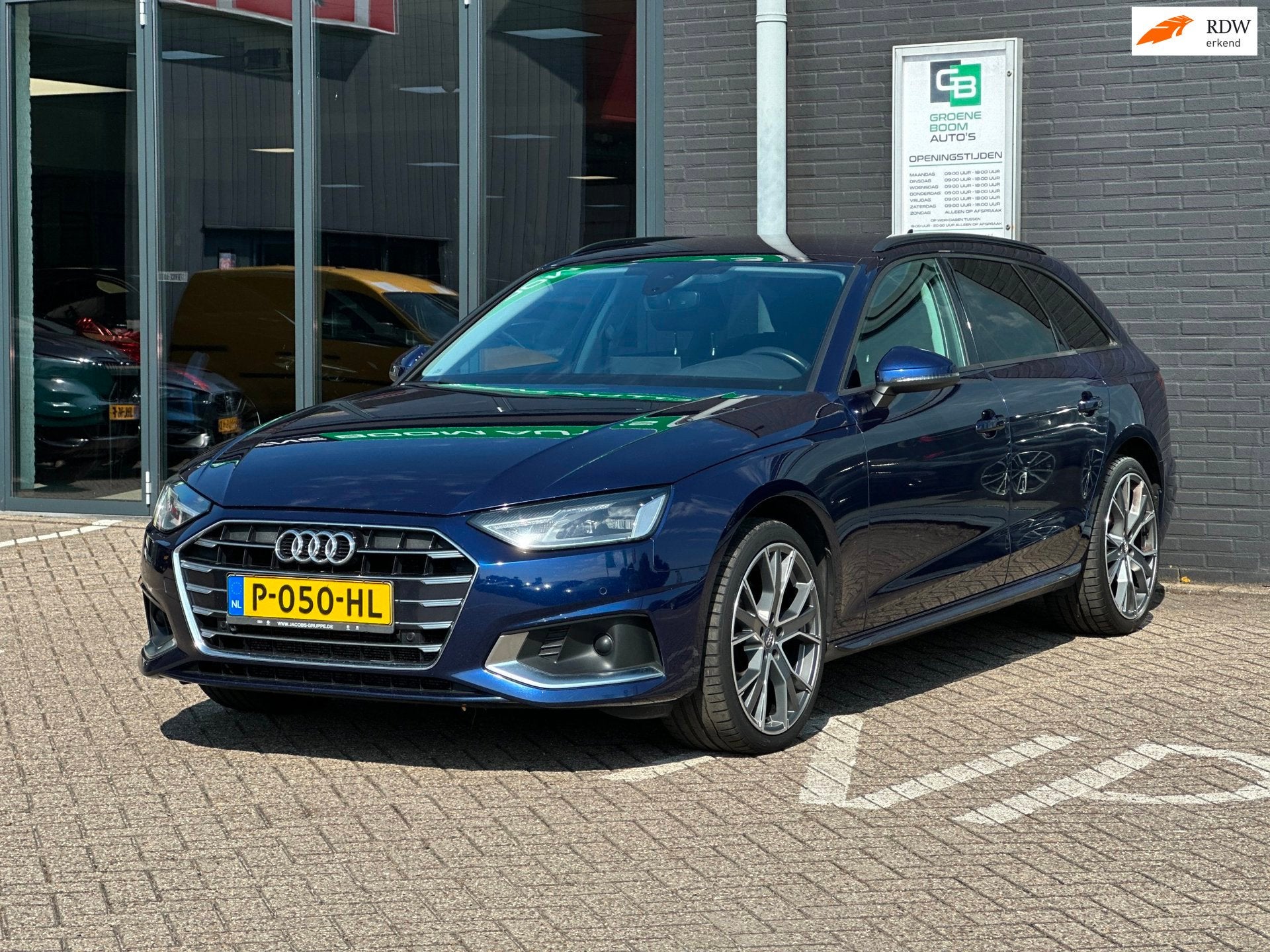 Audi A4 AVANT 35 TDI Launch edition Sport/CARPLAY/LEDER/NAVI, Auto's, Audi, 136 pk, Gebruikt, Euro 6, 4 cilinders
