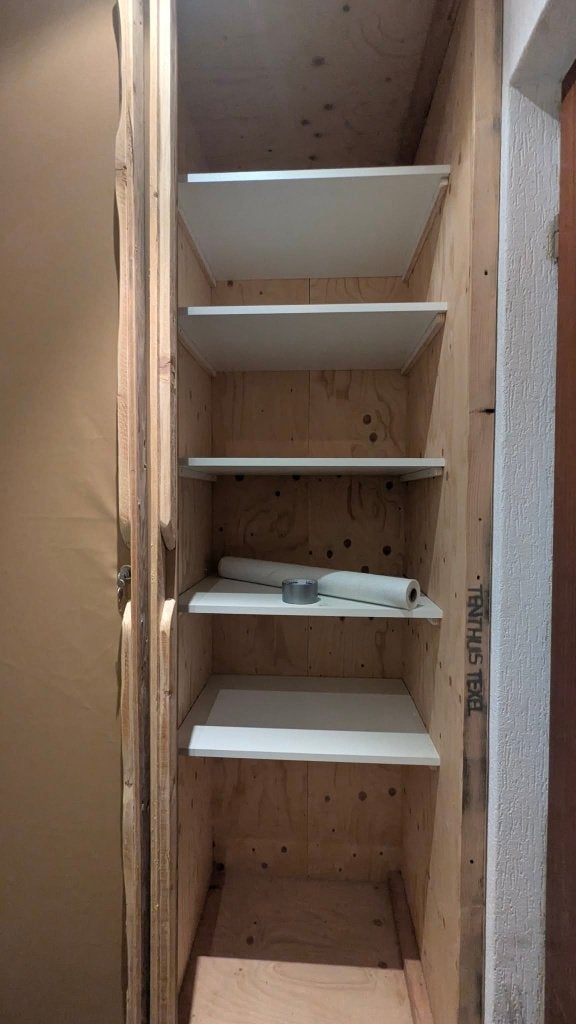 Gratis op te halen: Houten kast - Zelf te demonteren, Ophalen, Met deur(en), Gebruikt, 100 tot 150 cm