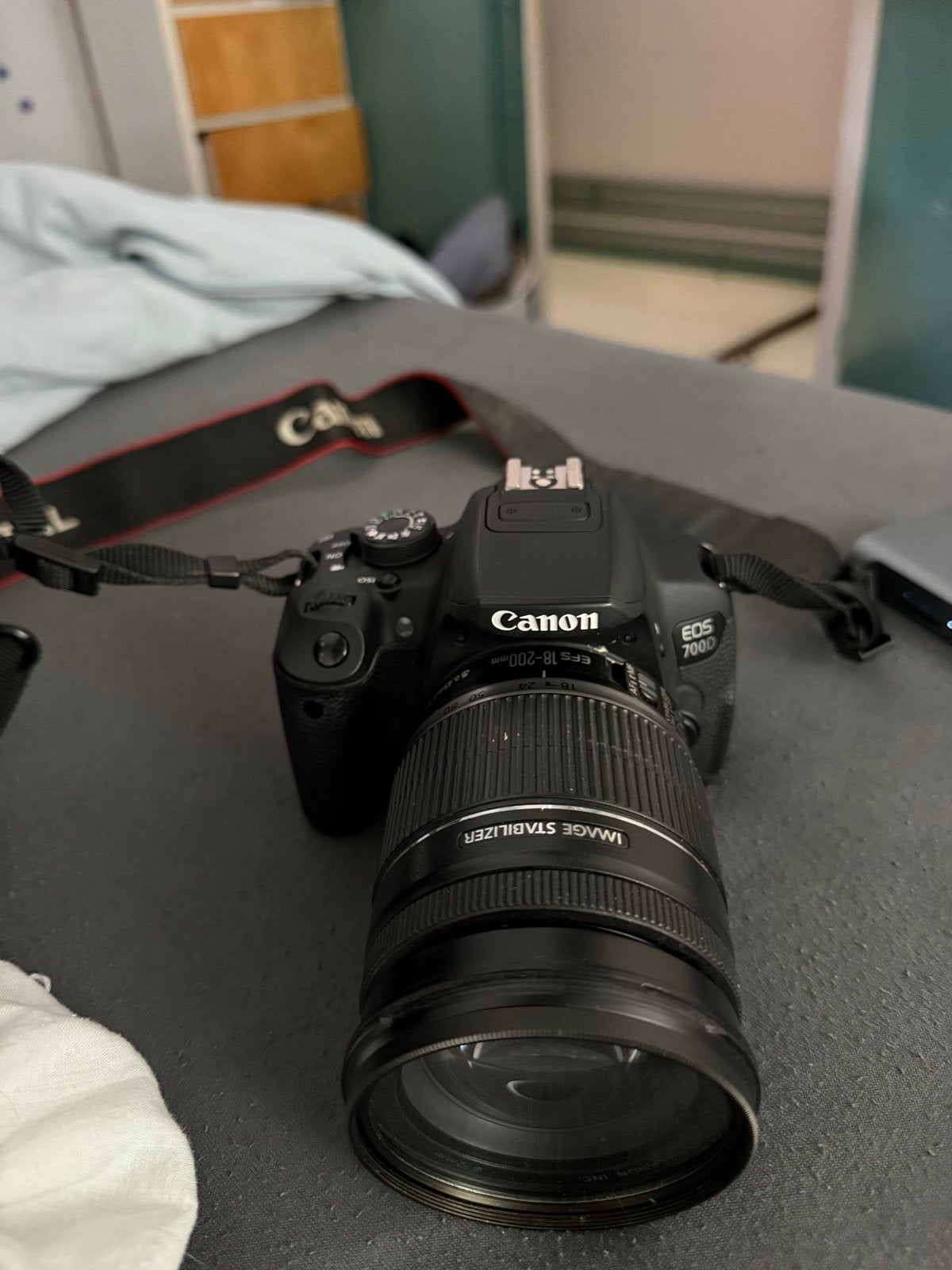 Canon EOS 700D Spiegelreflexcamera met 18-200mm lens, Audio, Tv en Foto, Ophalen, Spiegelreflex, Canon, Beeldstabilisatie