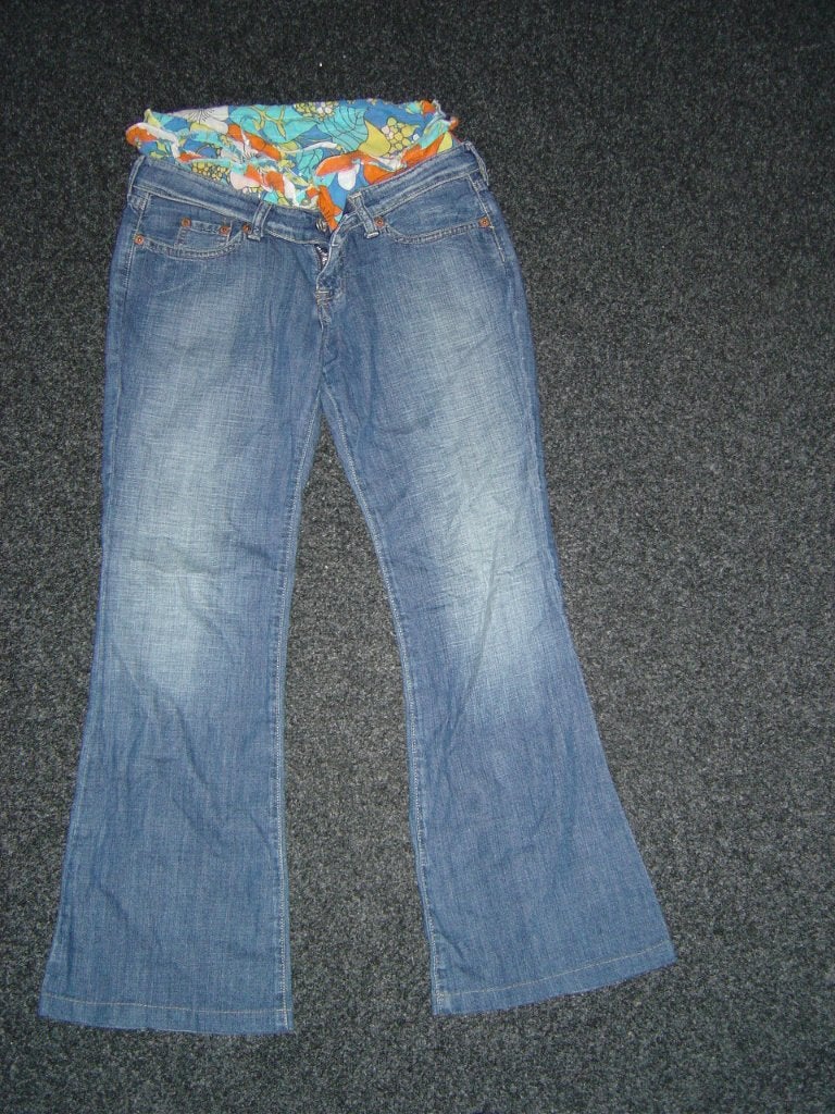 leuk meisjesspijkerbroek met roezelrand van NOLITA ( maat 12, Ophalen of Verzenden, Gebruikt, Meisje, Broek