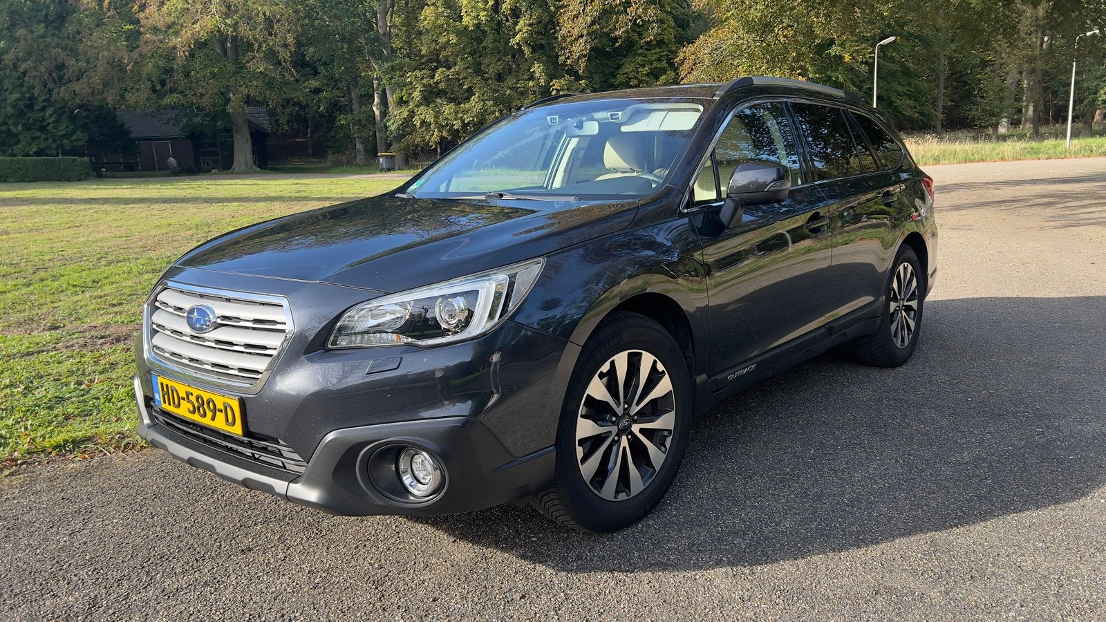 Subaru Outback 2.5i VOL! Leer/tiptronic/adaptCC/Eyesight, Auto's, Automaat, Winterpakket, Beige, 2498 cc