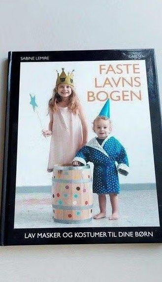DIY boek over zelf verkleedkleren maken, Kinderen en Baby's, Carnavalskleding en Verkleedspullen, Ophalen of Verzenden, Nieuw