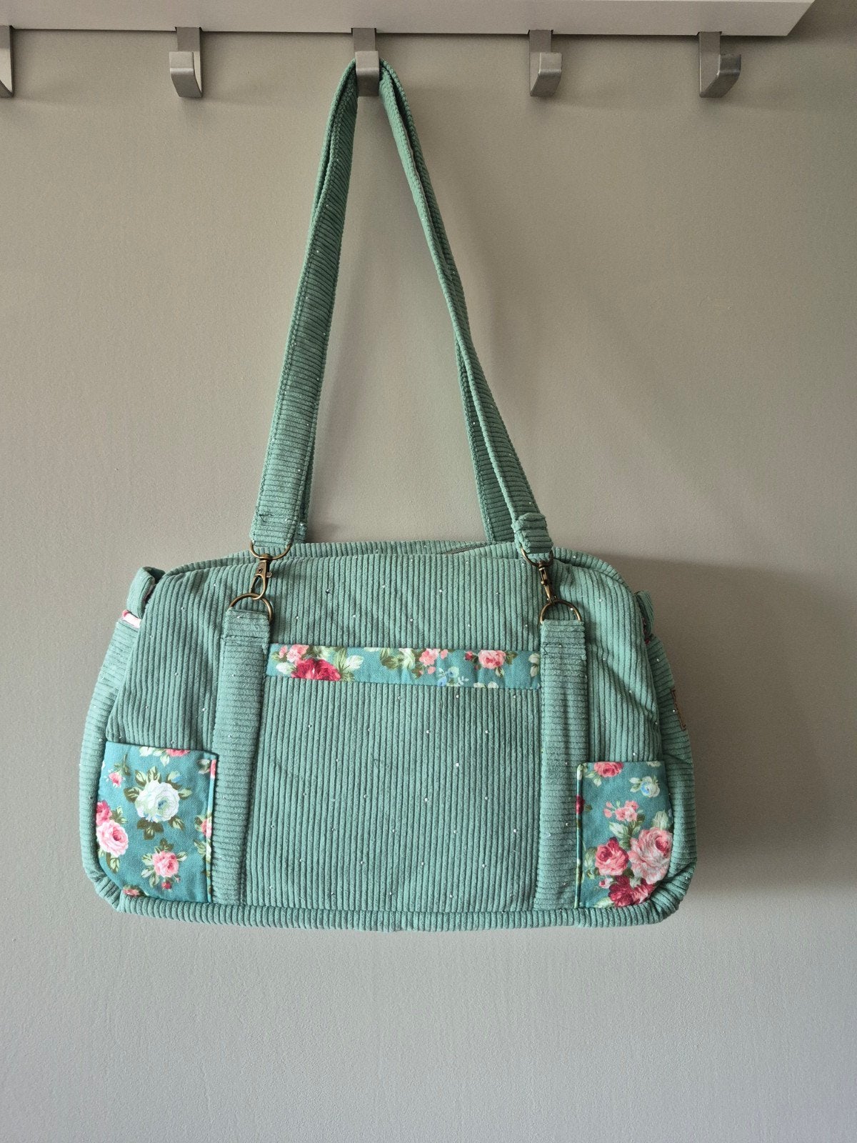 Nieuwe zelfgemaakte ribfluwelen tas met bloemenprint, Sieraden, Tassen en Uiterlijk, Tassen | Damestassen, Ophalen of Verzenden
