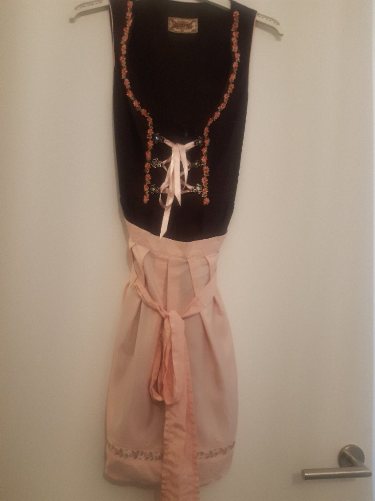 Dirndl Stockerpoint, Ophalen, Overige typen, Bruin, Zo goed als nieuw
