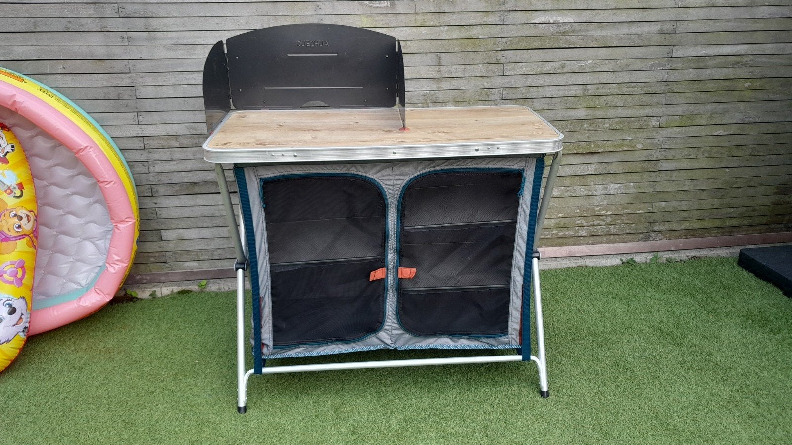 Decathlon Camping Keuken met Hout Motief Werkblad, Ophalen