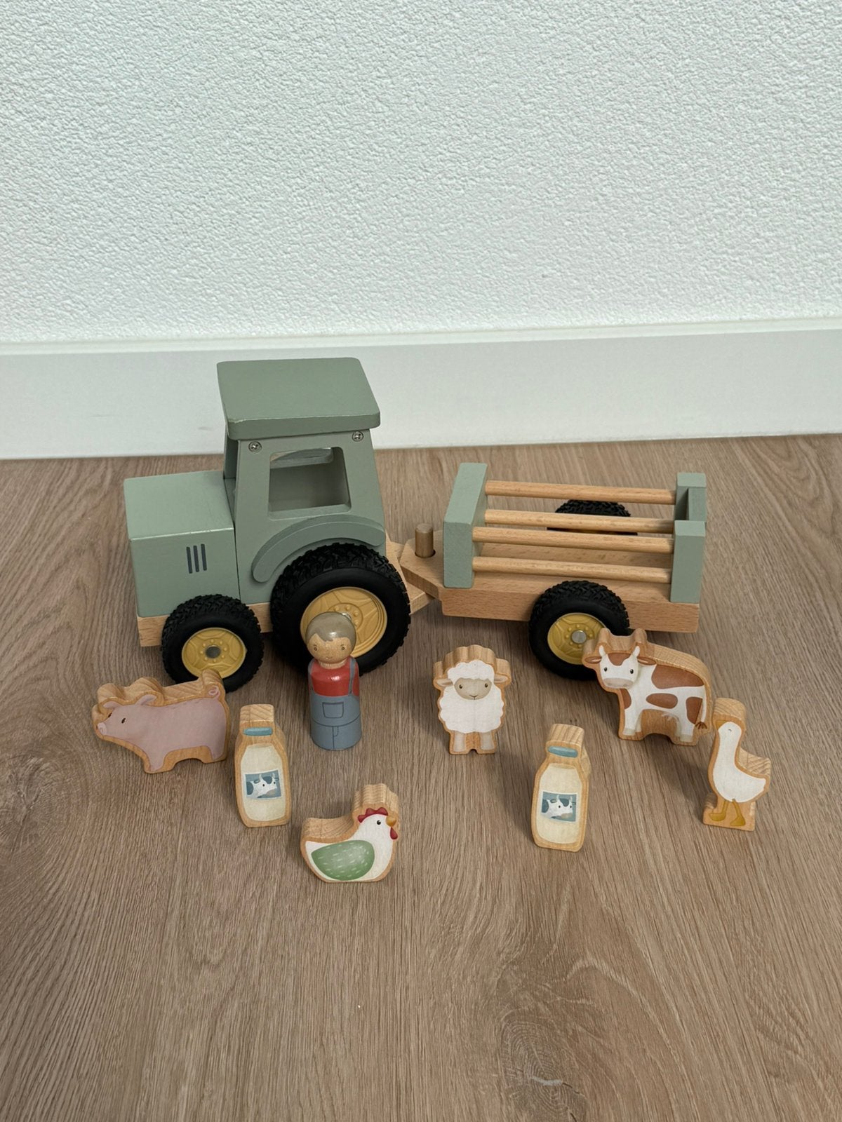 Little Dutch - Tractor met Trailer, Ophalen, Zo goed als nieuw, Poppenhuis