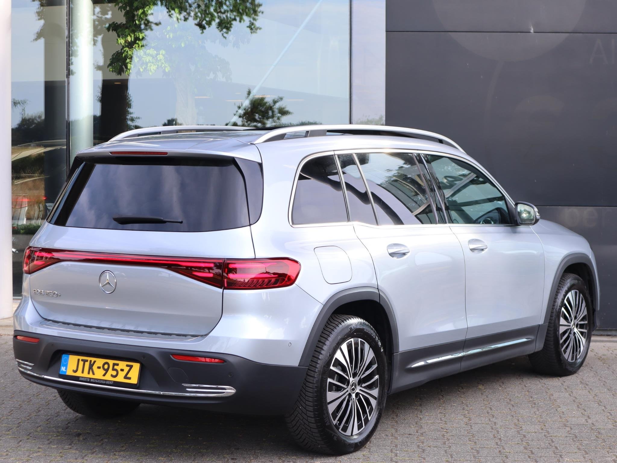 Mercedes-Benz EQB 250+ Business Solution 71 kWh, Dealer onderhouden, Gebruikt, Origineel Nederlands, Automatische klimaatregeling