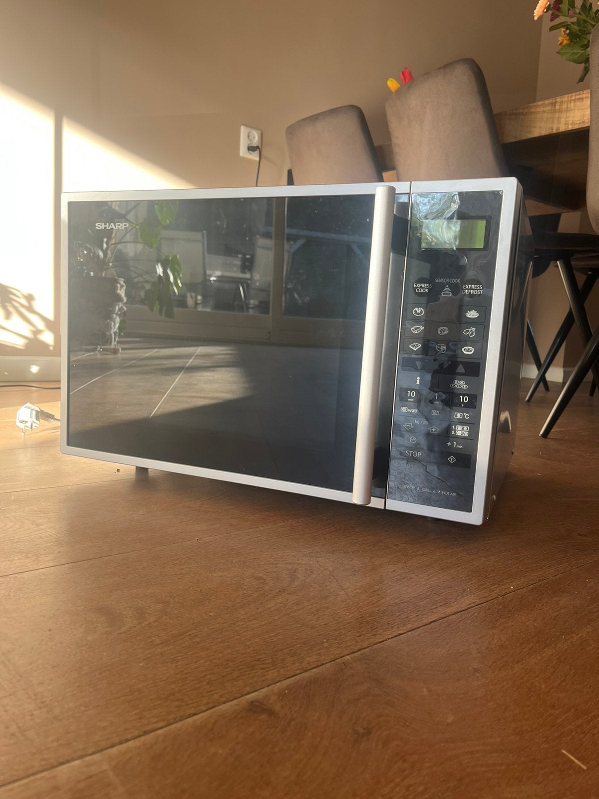 SHARP R961INW - Combimagnetron - 900 W - Inhoud 40 l, Ophalen of Verzenden, Zo goed als nieuw, Minder dan 45 cm