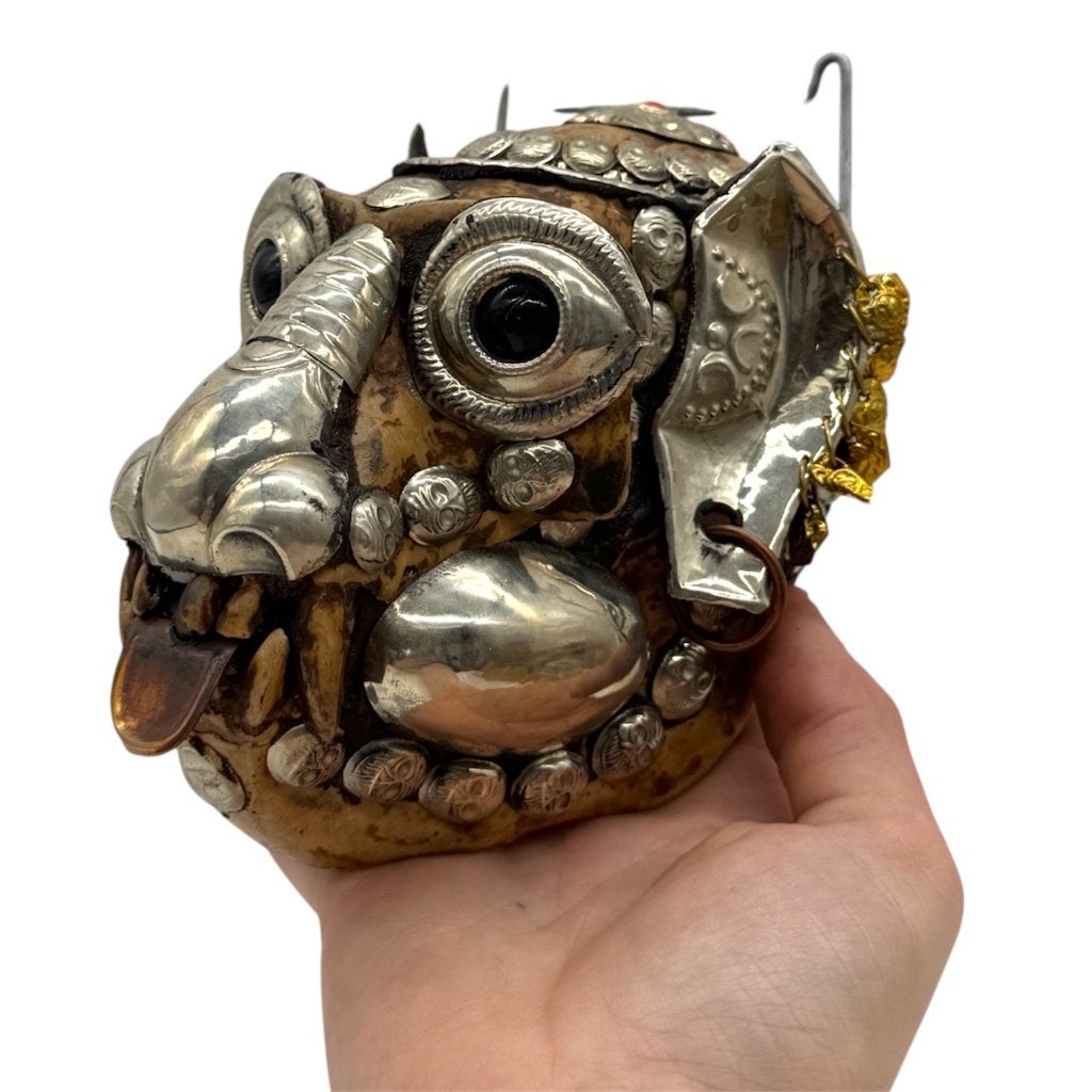 Resin Kapala Nepal apen schedel, opgezette, Ritueel object, Op te hangen, Meerkleurig, Overige herkomsten