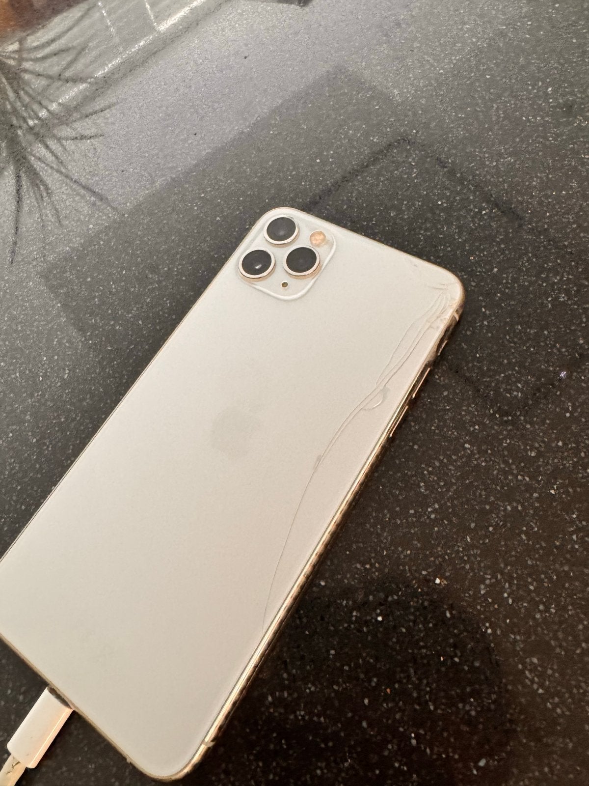 Apple iPhone 11 Pro Max - Face ID defect, lichte schade, Telecommunicatie, Mobiele telefoons | Apple iPhone, Wit, Zonder abonnement