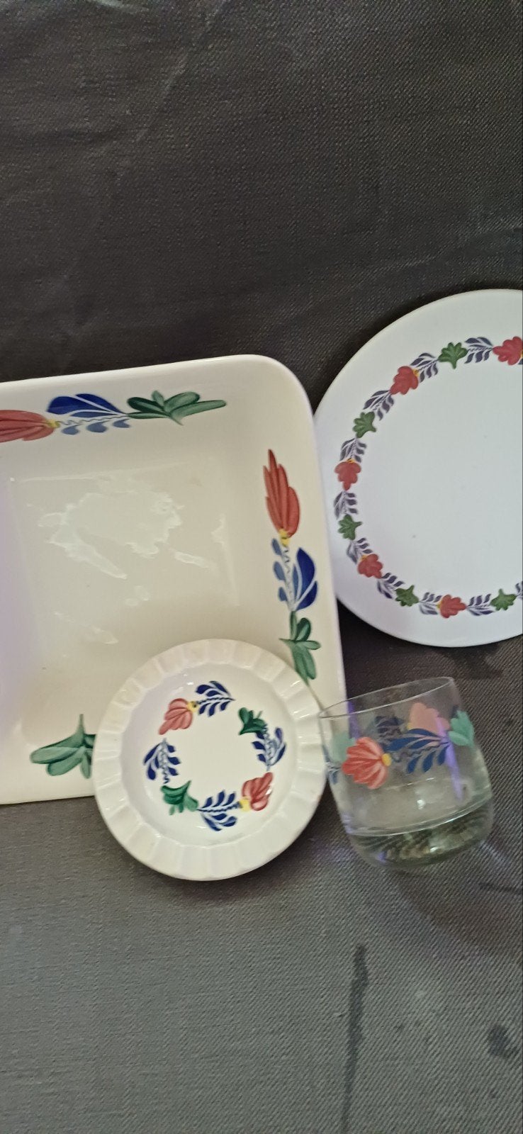 4 stuks delen Boerenbont serveerbord, onderzetter, glas, asb, Ophalen of Verzenden, Zo goed als nieuw, Porselein, Schaal of Schalen