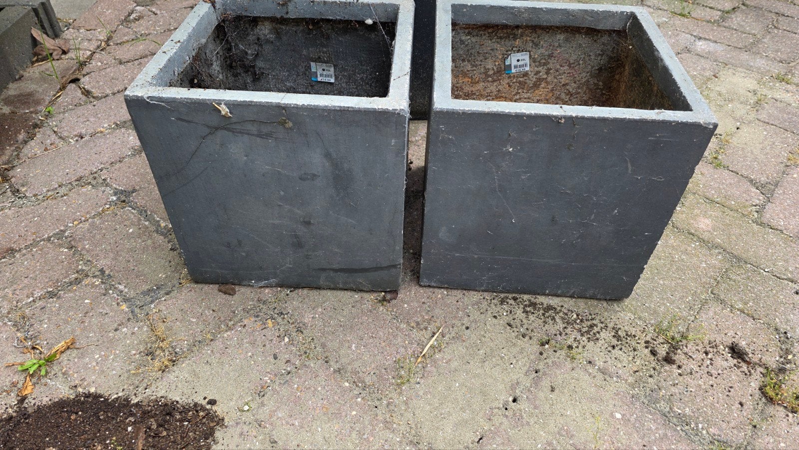 2 bloempotten 20 liter Intratuin, Ophalen, Overige materialen, Gebruikt, Minder dan 30 cm