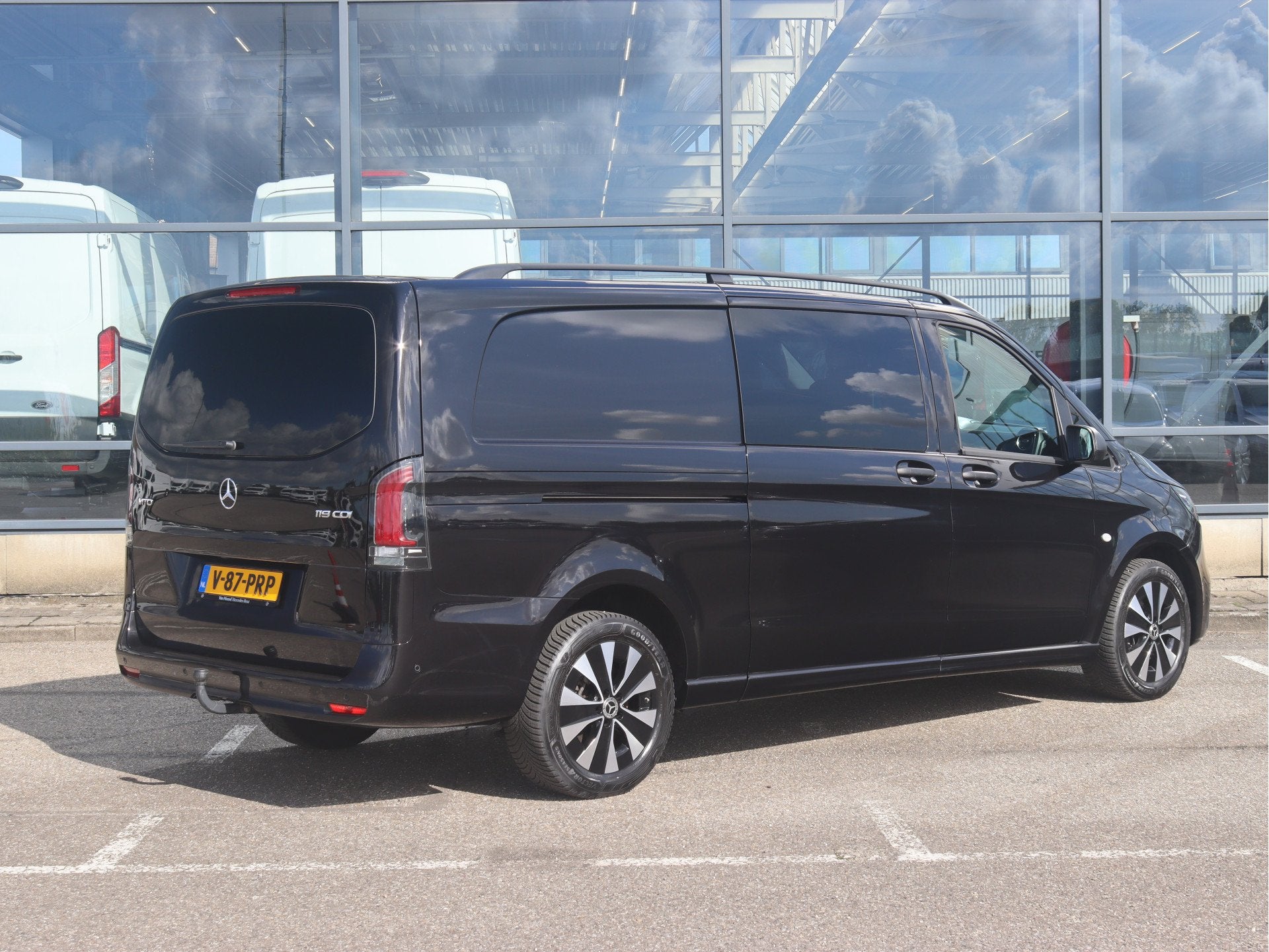 Mercedes-Benz Vito Mercedes-Benz Vito 119 CDI L3 Select | AI, Automaat, Achterwielaandrijving, Gebruikt, 2500 kg