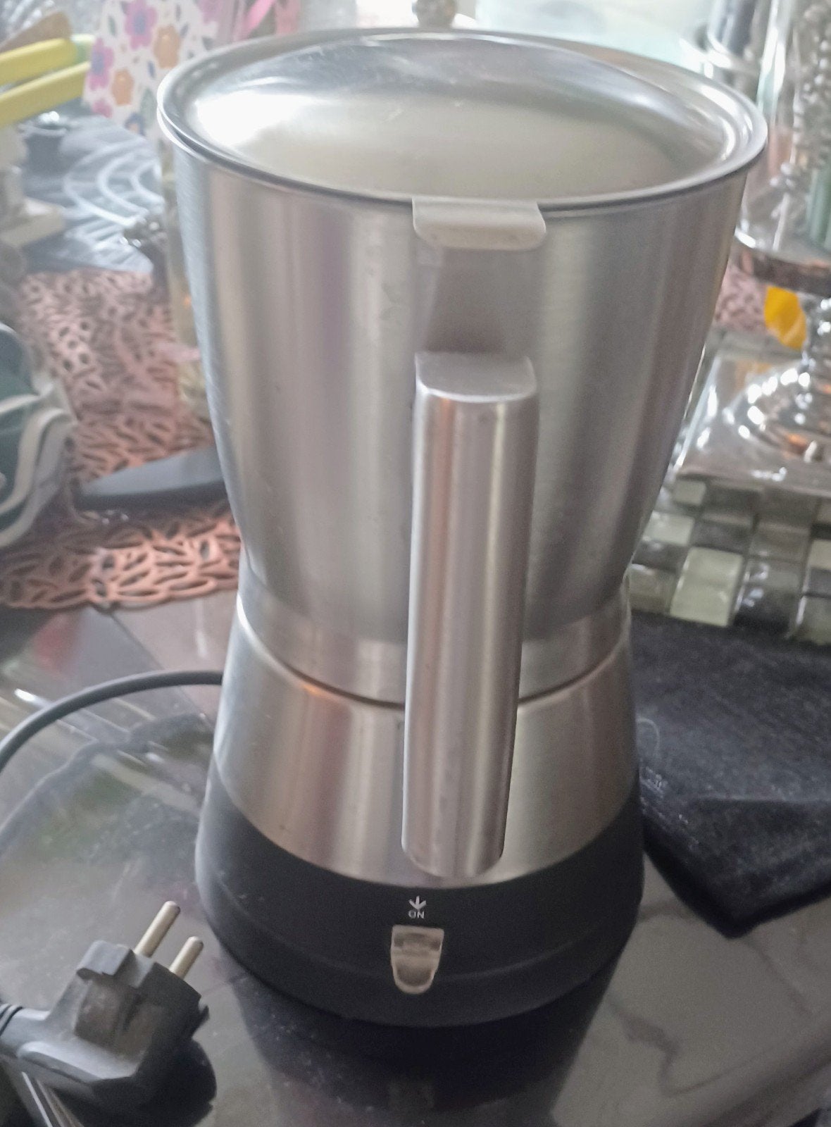 Treton Melkopschuimer 1 Liter, Ophalen of Verzenden, Zo goed als nieuw, Elektrische melkopschuimer