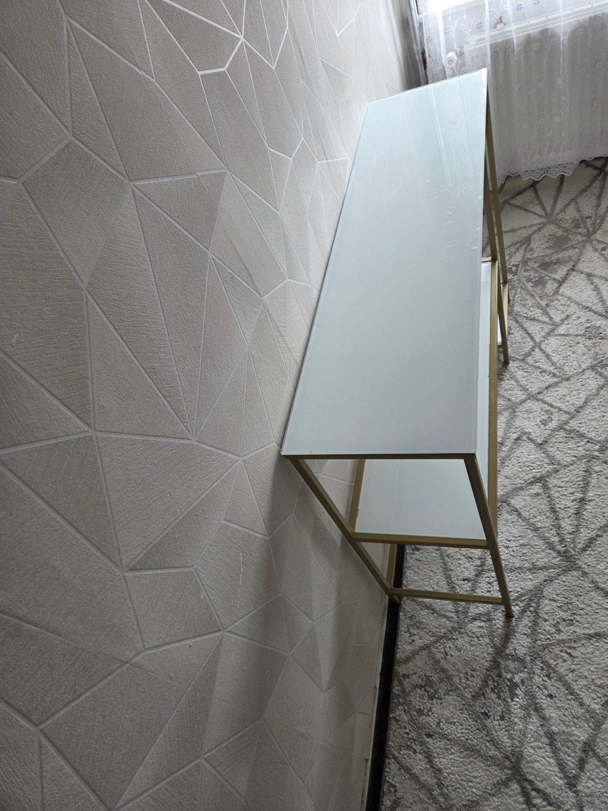 nieuwe bureau 110 CM lang en 81 CM hoog, Ophalen of Verzenden