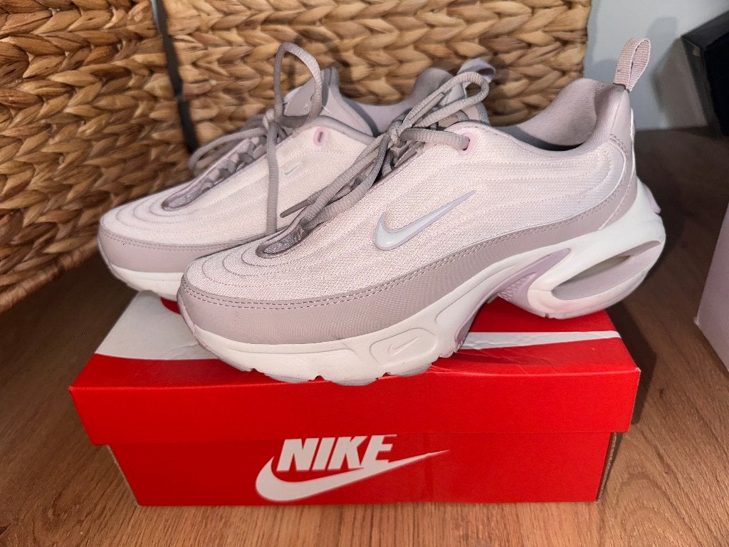 Z.G.A.N. Nikes lila 39, Overige kleuren, Nike, Ophalen of Verzenden, Sneakers of Gympen