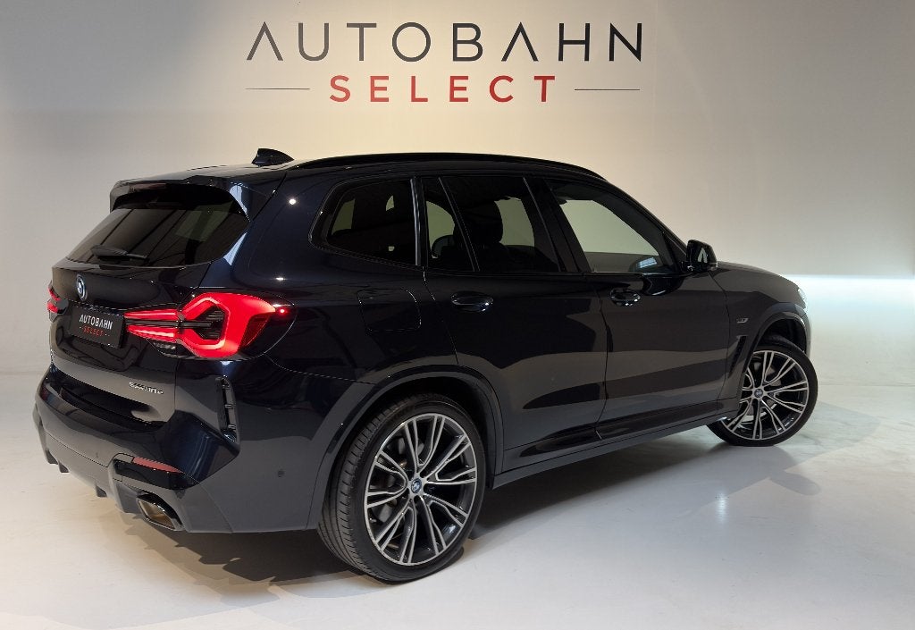 Foto 3 van BMW X3 Xdrive30e 292pk M-Sport/ H&K/ Head-up/ Pano/ Trekhaak
