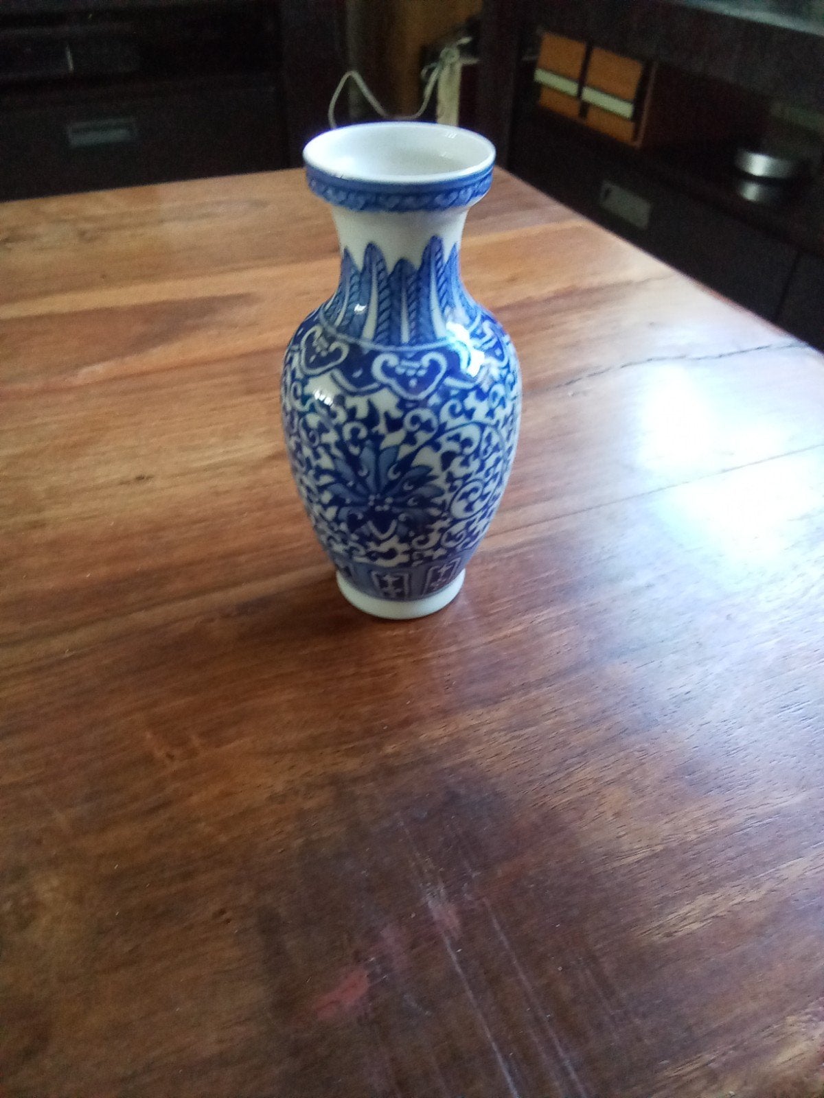 porselein Chinees Porseleinen vaas, 14,5x6,5 cm
Porseleinen, Ophalen of Verzenden